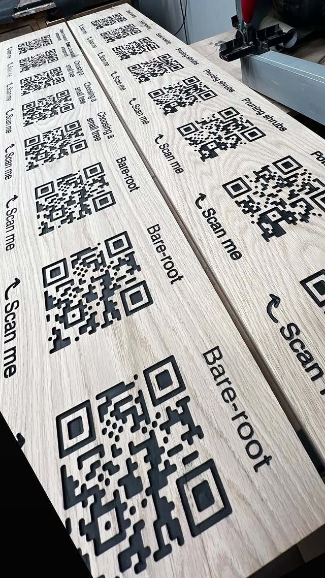 Oak QR Code signs