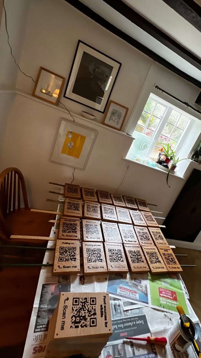 Oak QR Code signs