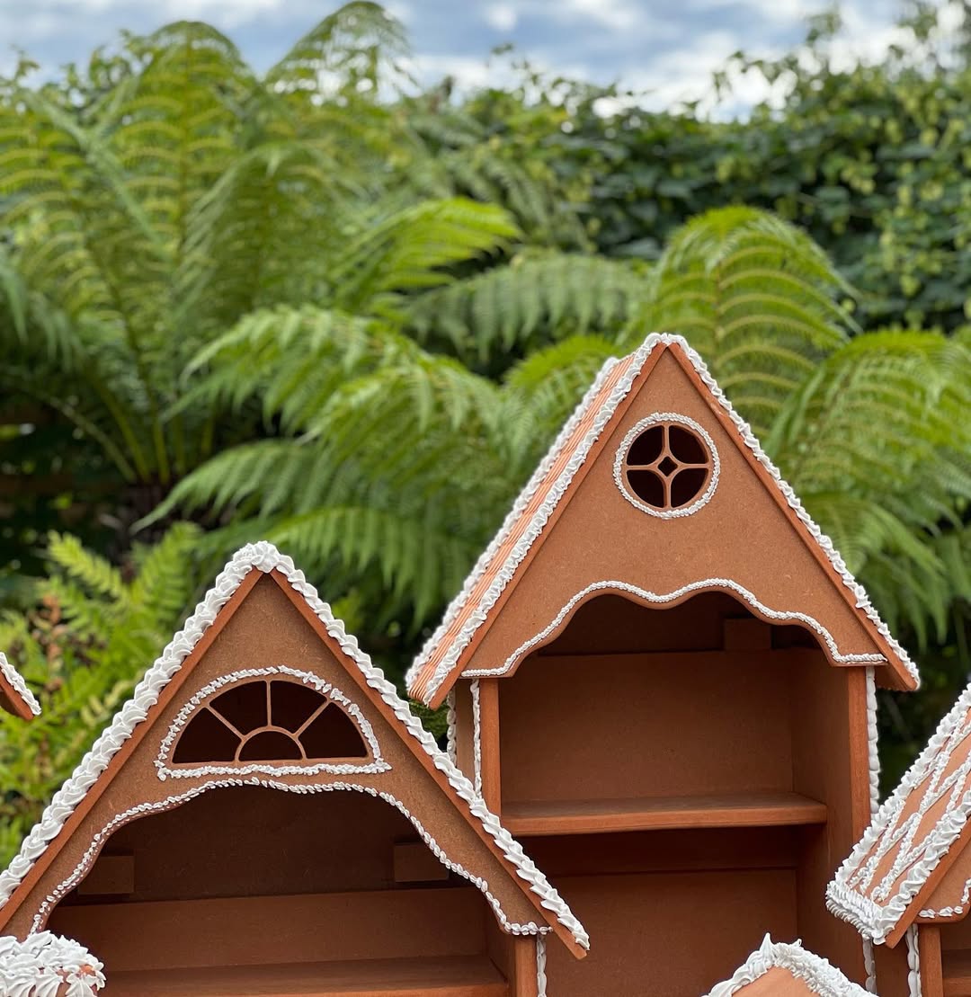 Gingerbread House Shelves