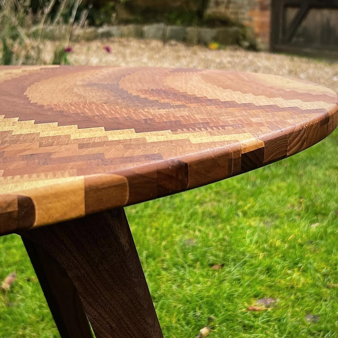 Walnut coffee table - 2023