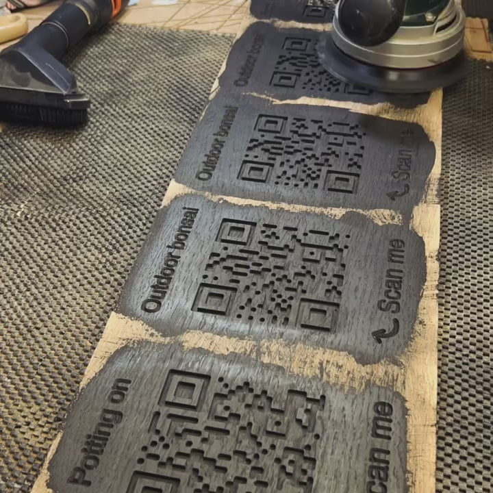 Oak QR Code signs