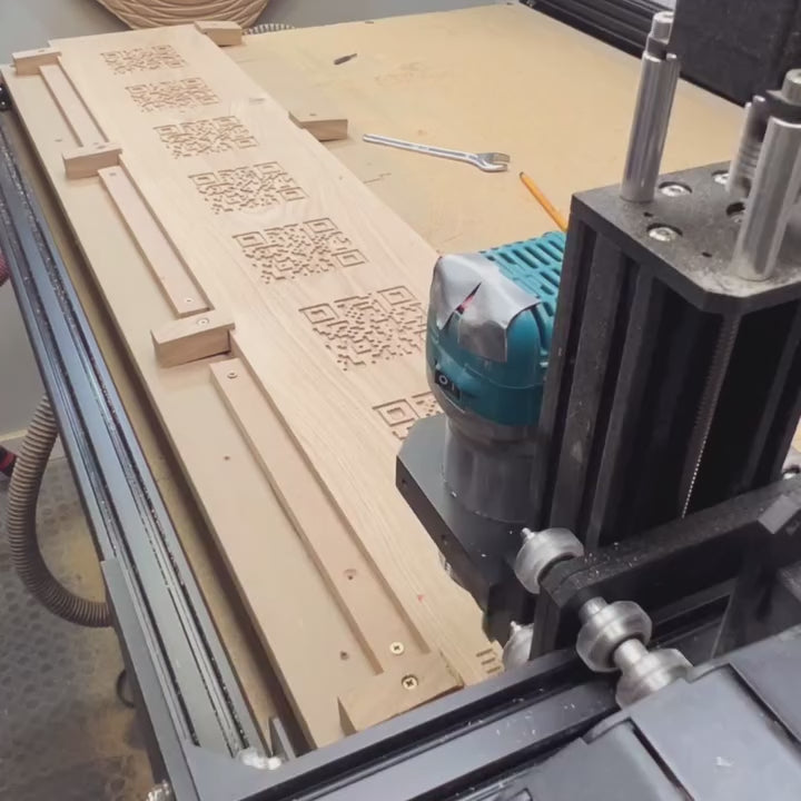 Oak QR Code signs